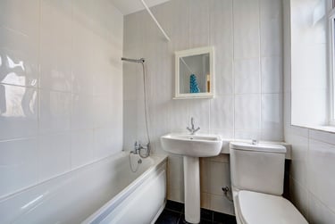 6 bed house, Addison Gardens south kingston, Near university, Kingston, KT58DW - Image 11